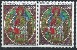 [17] Variété : N° 2363 Cathédrale Strasbourg Fond Bleu-violet Au Lieu De Bleu Clair + Normal  ** - Unused Stamps