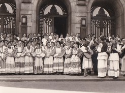 YOUGOSLAVIE  -  Lot De 4 Clichés D'un Festival  Chorales  -  Costumes  -  Voir Description - Yugoslavia