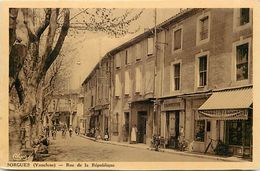 - Dpts Div.-ref-WW249- Vaucluse - Sorgues - Rue De La Republique - Patisserie - Charcuterie - Magasin - Magasins - - Sorgues