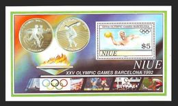 NIUE 1992 - OLYMPICS BARCELONA 92 - YVERT BLOCK 119 - MICHEL BLOCK 120 - SCOTT SS 625 - Water-Polo