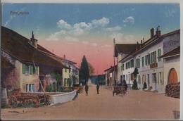 Pompaples - Partie Du Village, Cafe Central, Animee - Photo: Guggenheim - Pompaples