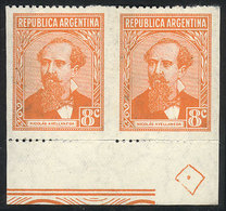 ARGENTINA: GJ.746PV, 8c. Avellaneda, Pair IMPERFORATE VERTICALLY, VF And Rare! - Other & Unclassified