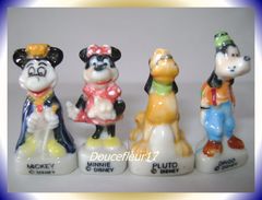 Mickey 94 .. 4 Fèves ... Ref AFF : 9-1994... (Pan 009) - Disney