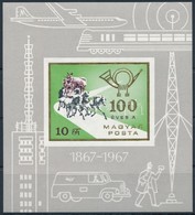 ** 1967 100 éves A Magyar Posta Vágott Blokk 'talpas Postás' Tévnyomattal (45.000) - Altri & Non Classificati