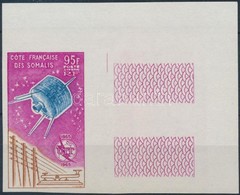 ** 1965 100 éves A Nemzetközi Távközlési Unió Mi 365 ívsarki üres Mezős Vágott Bélyeg / Corner Imperforate Stamp With Bl - Autres & Non Classés