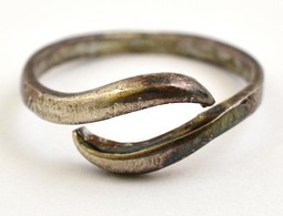 Ezüst(Ag) Hullámos Gyűrű, Jelzett, Méret: 53, Nettó: 1,6 G - Altri & Non Classificati