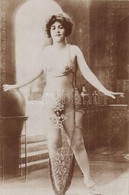 ** T2 Erotic Nude Lady. Vintage Photo - Unclassified