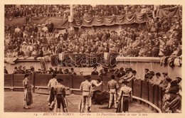 ** T1 Nimes, Arena, Bullfight, Torreador 'Le Puntillero Acheve De Tuer Le Toro' - Non Classificati