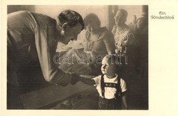 ** T2 Ein Kinderblick. Adolf Hitler With Child. NSDAP German Nazi Party Propaganda. Photo Hoffmann 582. - Non Classificati