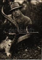 * T2/T3 Hunter With Hunted Goat, Gun, F. Edmond-Blanc Photo (non PC) (EK) - Non Classés