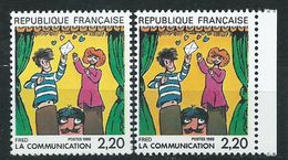 [17] Variété : N° 2506 La Communication Fond Jaune Au Lieu De Jaune-orange + Normal  ** - Unused Stamps
