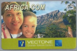 DE.- INTERNATIONAL PHONECARD. AFRICA COM. € 5. - VECTONE Gnanam Telecom Centers. 2 Scans. - [2] Mobile Phones, Refills And Prepaid Cards