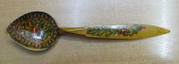 AC - WOODEN SPOON HAND MADE  & PAINTED 1970s FROM TURKEY - Löffel