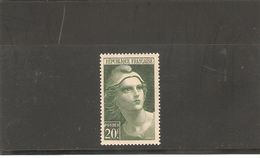 FRANCE VARIETES N°730  Neuf ** Mnh  PLI ACCORDEON   RECTO VERSO   DE 1945 - Unused Stamps