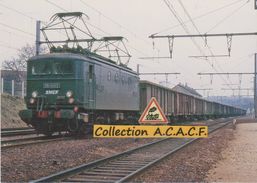 BB 8263 Et Train De Fret, à Corbeil-Essonnes (91) - - Stations With Trains