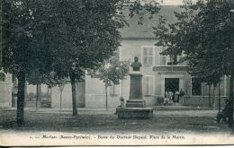 N°60441 -cpa Morlaas -buste Du Docteur Depaul- - Morlaas