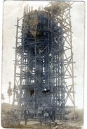 Cpa Photo - Construction Ou Réparation D'un Château D'eau - - Watertorens & Windturbines