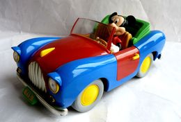 VOITURE AUTOMOBILE 113 DE MICKEY -  BURAGO - 1/18 ème WALT DISNEY - Corgi Toys