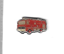 Pin's  Sapeurs  Pompiers,camion  Rouge  Renault - Pompiers