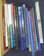 1989-2005 Post Office Year Books, Collection Of 17 Different, Complete. High Face Value. - Other & Unclassified