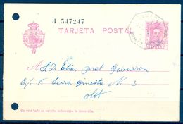 1931 , ENTERO POSTAL ED. 57 , MAT. AMBULANTE DESCENDENTE BARCELONA - PORT BOU , CIRCULADO A OLOT - 1850-1931