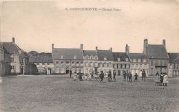 ¤¤  -  HONDSCHOOTE   -  La Grande Place  -  Maison " Au Lion D'or "   -  ¤¤ - Hondshoote