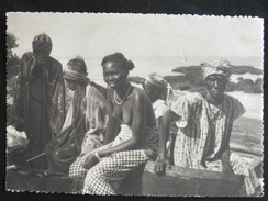 CP CAMAYENNE BORD DE MER GUINEE FRANCAISE ANIMEE FEMMES HOMMES BATEAU - Guinée Française