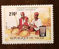 NIGER Musique, Music , Batterie 1 Valeur MNH ** - Música