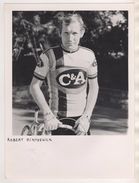 CYCLISME - ROBERT MINTKEWICZ COUREUR FRANCAIS VAINQUEUR DU TOUR DE L OISE 1974 , PHOTO PUBLICITAIRE EQUIPE C & A DE 1978 - Wielrennen