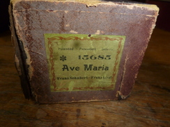 Rouleau Ancien Perforé Pour Piano Mécanique 15685  AVE MARIA , Franz Schubert - Franz Liszt - Objetos Derivados