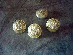 Militaria 4 Boutons D Uniforme  Officier Infanterie De  Marine- En Laiton Marque Perfectionne Paris - Botones