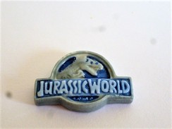 FEVE JURASSIC WORLD  UNIVERSAL STUDIOS / 33NAT - Disney