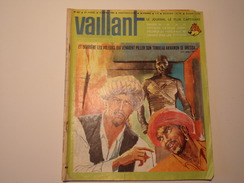 Vaillant  " Et Derrière Les Voleurs Qui Venaient Piller Son Tombeau Akhamon Se Dressa " N° 987 Du 12 Avril 1964 - Vaillant