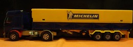 Camion - Poids Lourd - Renault Premium  "Michelin" - Majorette 1/60 (bibendum) - Autocarri, Autobus E Costruzione