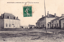 87. MEZIERES SUR ISSOIRE. CPA . LE CHAMP DE FOIRE. ANNÉE 1908 - Meziere Sur Issoire