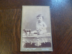 Photo CDV Richli Messier Béziers Enfant Et Jouet Ancien Taureau - Gegenstände