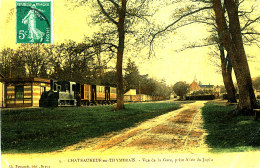 AJ 439/ C P A   -CHATEAUNEUF   EN THYMERAIS    (28)   VUE DE LA  GARE   PRISE DE L'ALLEE DU JAGLU - Châteauneuf