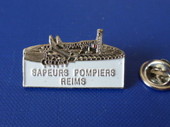 Pin's Sapeurs Pompiers Stade De Reims - Marne -  (KD12) - Pompiers