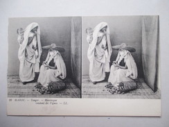 Delcampe - MAROC  -  TANGER  -  MAURESQUES VENDANT DES FIGUES  -  DOUBLE VUE    TRES ANIME     TTB - Tanger