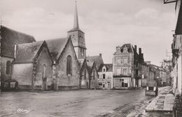 Place De L'Eglise, à Bais (53)  - - Bais