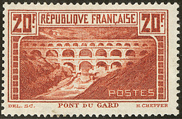 * Pont Du Gard. Papier Blanc. No 262Aa (Maury 262Ia), Chaudron Clair. - TB - Other & Unclassified