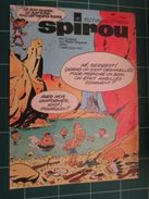 CLIP916 :  Couverture SPIROU Avec LES TUNIQUES BLEUES Dessiné Par SALVERIUS  , Découpée Dans Une Revue SPIROU Des Années - Tuniques Bleues, Les