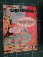 CLIP916 :  Couverture SPIROU Avec LES TUNIQUES BLEUES Dessiné Par SALVERIUS  , Découpée Dans Une Revue SPIROU Des Années - Tuniques Bleues, Les