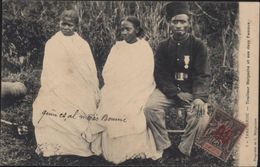 Sur CP Tananarive Tirailleur Malgache Et Ses Deux Femmes YT 25 Mayotte Ecrite à Diego Suarez 30 Sept 1914 Pour Perpignan - Usati