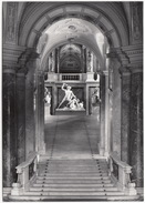 Wien: Kunsthistorisches Museum; Stiegenaufgang Mit Marmorgruppe 'Theseus U. Kentaur' Von Antonio Canova - Musées