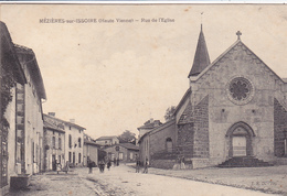 87. MEZIERES SUR ISSOIRE. CPA . ANIMATION RUE DE L'EGLISE. ANNÉE 1907 - Meziere Sur Issoire