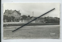 CPSM - Estrées St Denis -(Oise) - La Gare  (train , Locomotive ) - Estrees Saint Denis