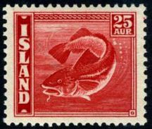 Iceland #224b (Michel 216b)  Mint Never Hinged   PERF 14x13 1/2 (1940 Issue) - Nuevos