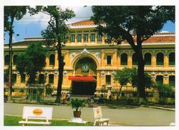 Viet-Nam--SAIGON  HOCHIMINH CITY   -- Le Bureau Central Des Postes (petite Animation , Pub Cognac Hennessy ) - Viêt-Nam
