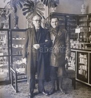 Cca 1934 Békéscsaba, A Thöresz-féle Gyógyszertár Kívül-belül, 13 Db Szabadon Felhasználható, Vintage Negatív Thöresz Dez - Sonstige & Ohne Zuordnung